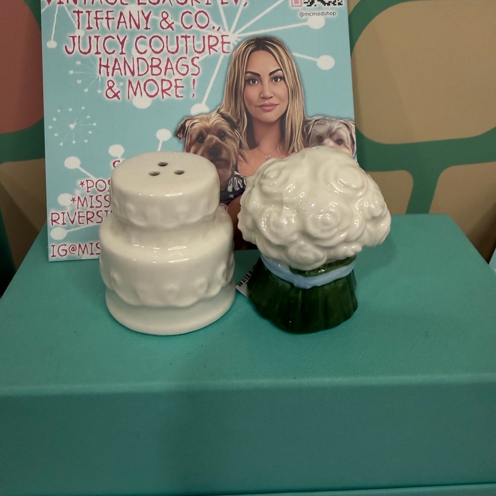 Cake Set - Picture 2 of 4